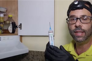 How do exterminator get rid of roaches